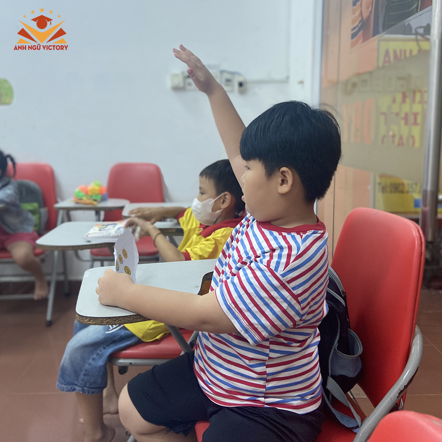 Khóa học tiếng anh trẻ em tại Phú Mỹ, Thủ Dầu Một giúp tăng sự tự tin cho bé